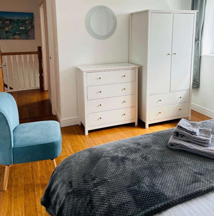Sunny Corner, Padstow. Spacious 3 Bedrooms, 2.5 Bathrooms, Parking, Garden. Екстер'єр фото